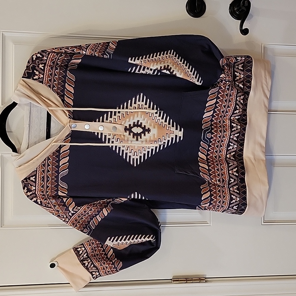 4 For $20 Nwot hooded pullover top